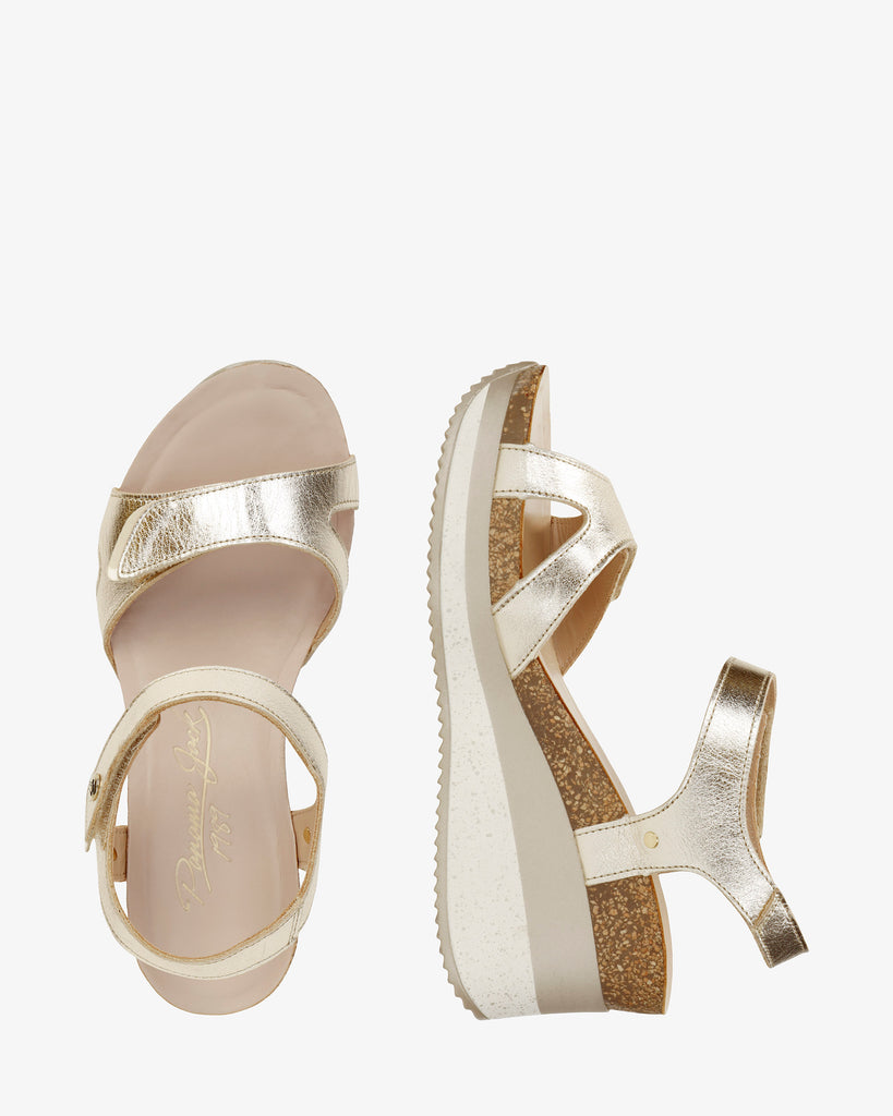 Nica Sport sandalias de piel con forro interior de piel. oro