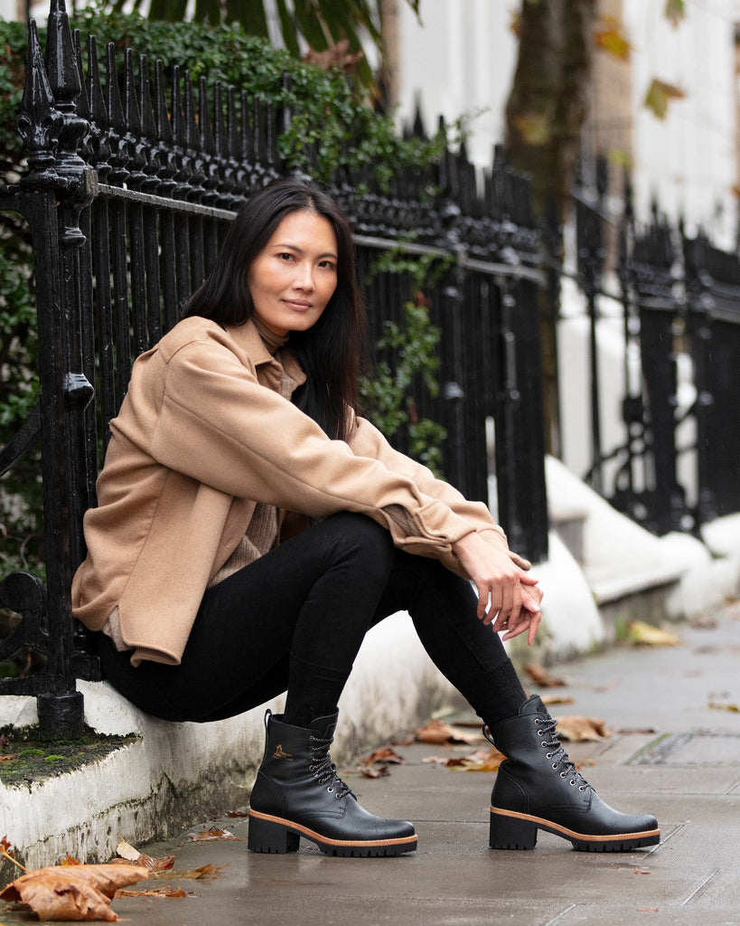 Padma botas de piel con forro interior de pelo. negro