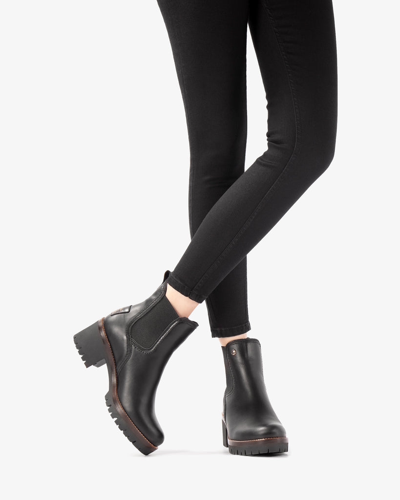 Pia Igloo Trav botines de piel con forro interior de pelo natural. negro