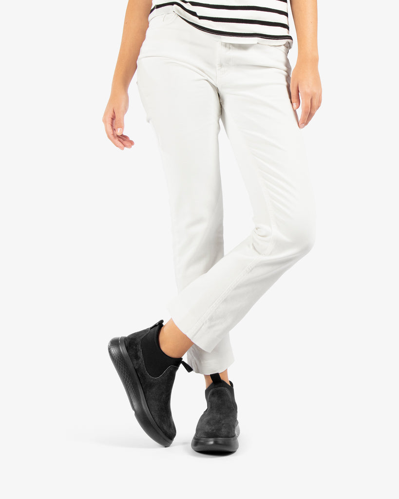 Yuli botín de piel con forro interior de lycra. gris